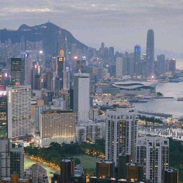 香港紅香爐峰⛰️|登頂看維港夜色🌇