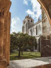 Évora