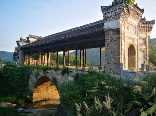 沒有遊客的寺院（黃梅）