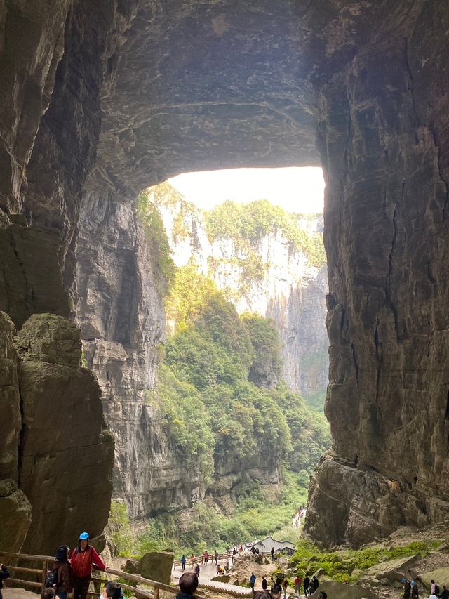 武隆天生三橋和天坑地縫，藏在重慶的現實版仙俠世界