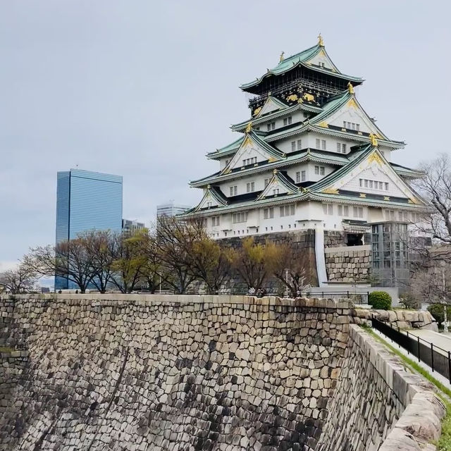 大阪城公園：歷史與自然的交融
