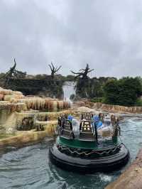 Disneyland Shanghai: Playing, learning and shopping 
