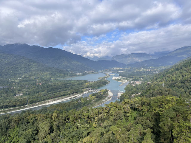 暑假到重慶九寨溝，玩轉山城不踩雷！