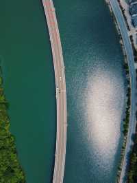 湖北絕美水上公路，山間吸氧