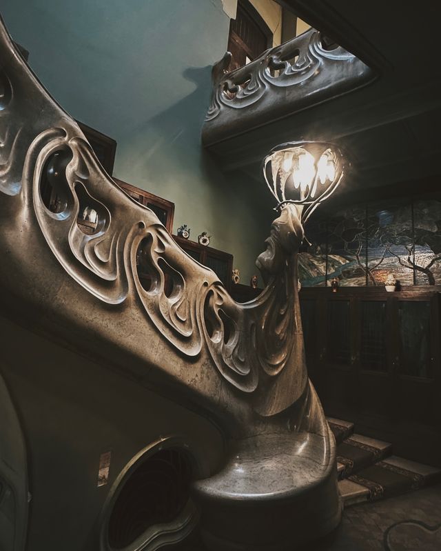 莫斯科Art Nouveau｜現代主義中的夢幻樓梯