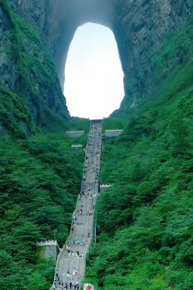 張家界的美，是相機拍不出的震撼，親看美哭