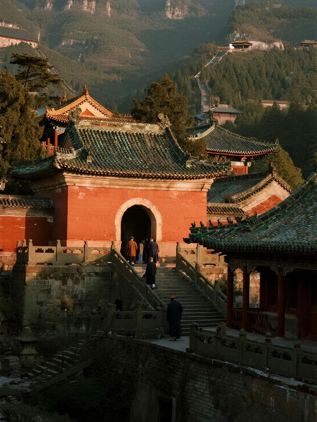 被《國家地理》評為道教聖地！武當山秋日修煉之旅全攻略​