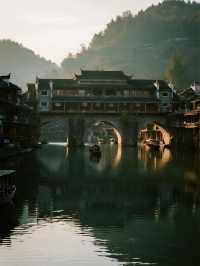 鳳凰古城下游隱藏玩法！小眾路線避開人潮，邂逅詩意湘西​