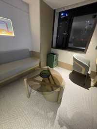 金塔藍天下佛光普照