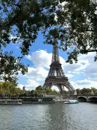 聽朋友推薦，報了一個意大利半自由行團（無廣