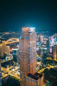 洲際旗下洲至奢選TFT酒店，51層雲端躺看兩江四岸