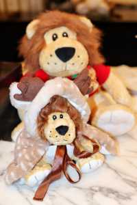 寶麗嘉點亮白冠聖誕樹