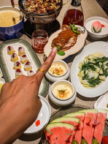 Oh my God! This is the place for our get-togethers!!