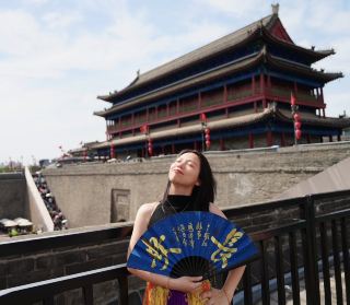 From the Big Wild Goose Pagoda to the ancient city wall: a summer city walk through thirteen dynasties