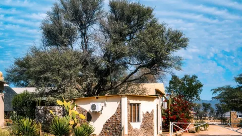Solitaire – a rest stop on the way to Sossusvlei — traveler post in Solitaire