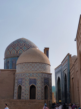 A Guide to the Stunning Blues of Shah-i-Zinda