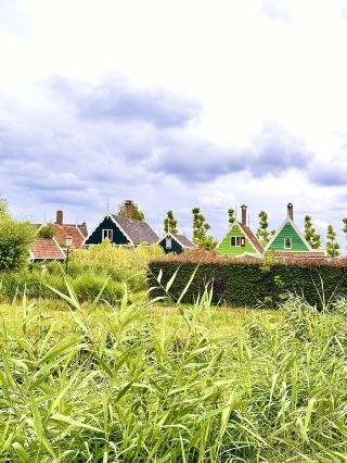 Guide to a family mini-vacation in Europe