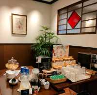 【京都 三条】ウエルカムドリンクはワイン飲み放題✨
