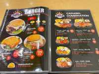 POOM POOM STEAK ตลาดห้วยขวาง