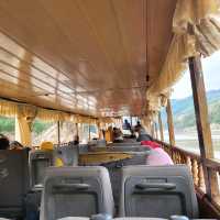 นั่งเรือช้าไปปากแบ่ง 
