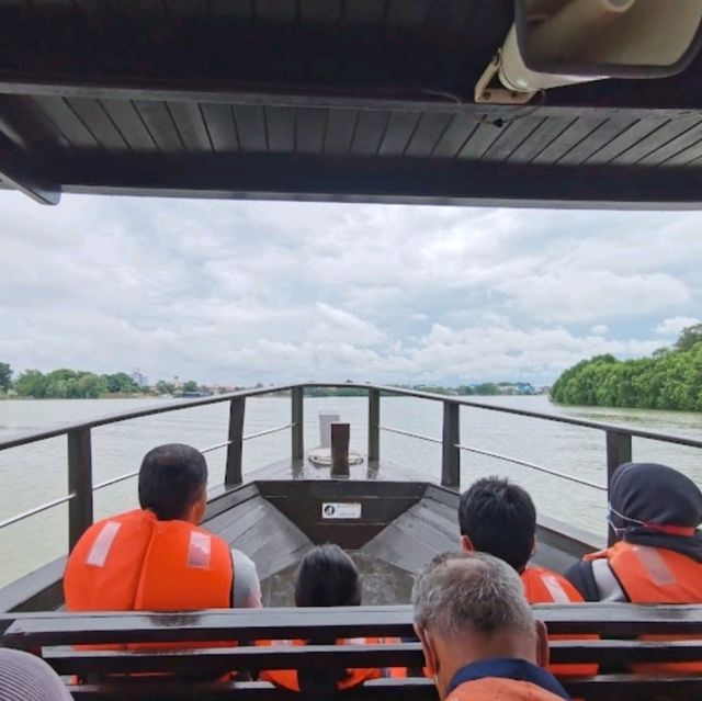 Muar River Cruise