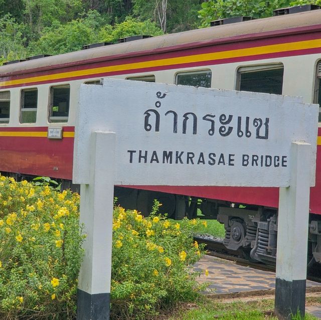 นอนรีสอร์ท บรรยากาศดี ติดแม่น้ำ มีรถไฟวิ่งผ่าน🚂🚃