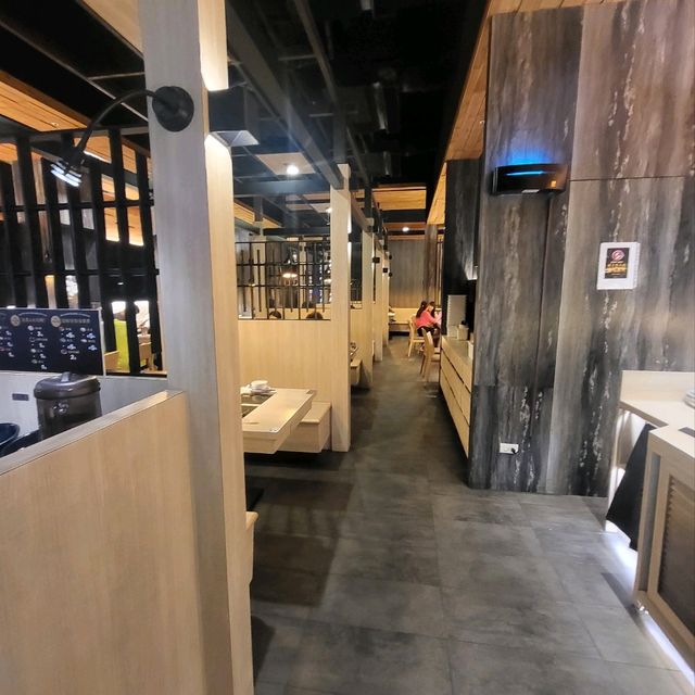 台中市政一店～築間。。服務特好