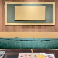 【東京】五反田のビルの中、signカフェ