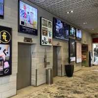 Mandarin Gallery - a more upscale shopping ma