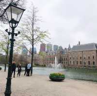 荷蘭🇳🇱海牙The Hague (Den Haag)🚶🏻‍♀️🚶🏿🚶🏻‍♂️ Hofvijver 散步看風景