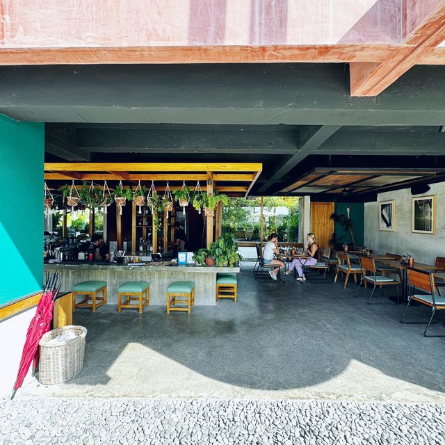 An authentic modern Balinese hotel in Canggu