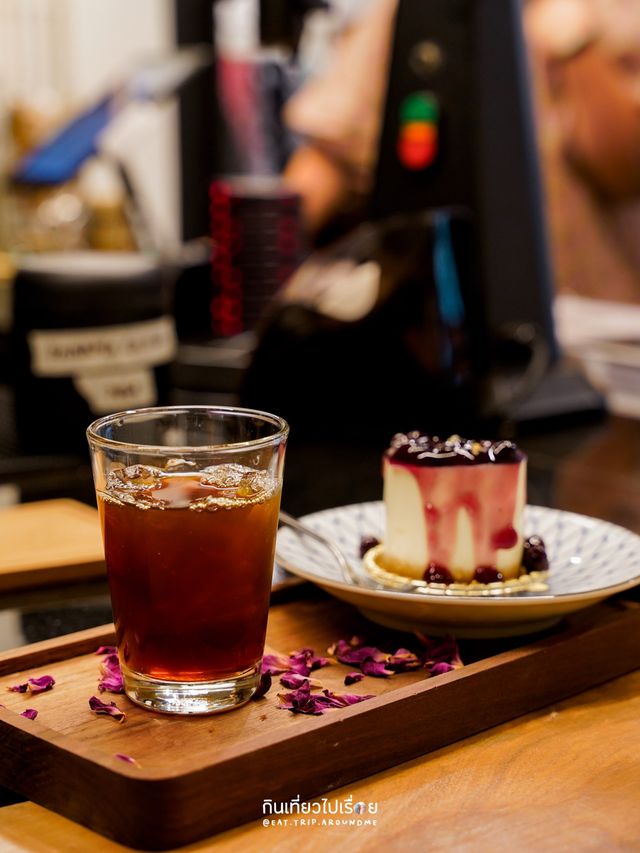 ☕️ Khru Spirit Specialty Coffee คาเฟ่ใกล้เสาชิงช้า