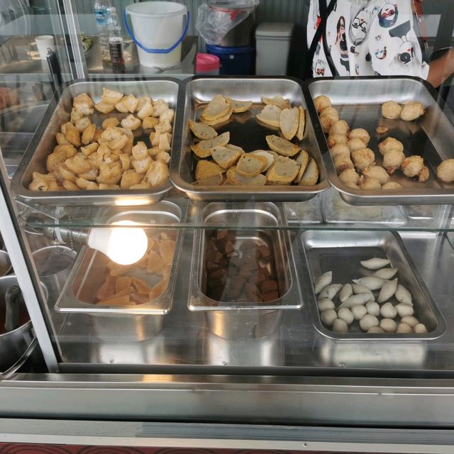 เย็นตาโฟ​วัดแขก สาขาตลาดฐานเพชร​นนท์​