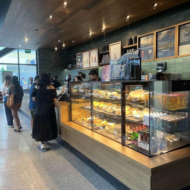 First drive-thru Starbucks in DC!