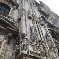 A Tour inside the Milan cathedral 