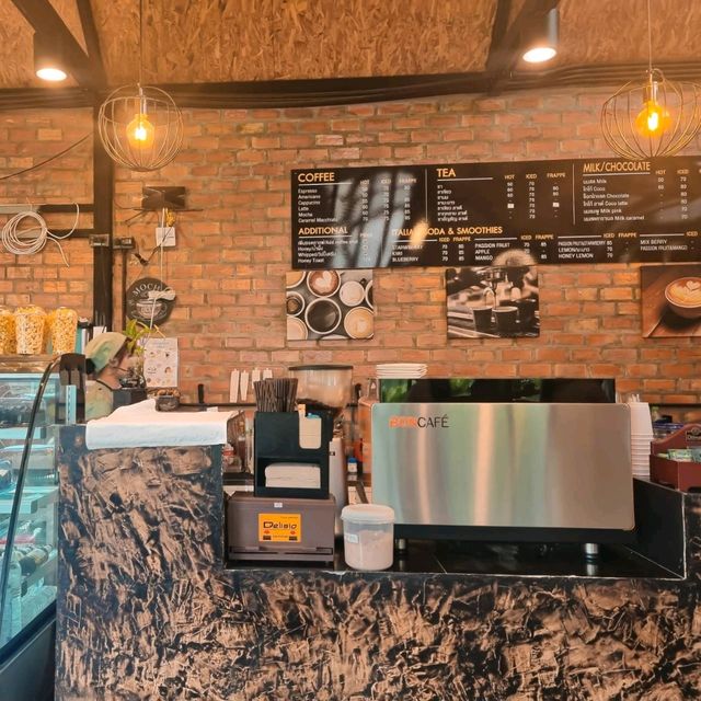 Bridge Hill Cafe ⛰️🍀 คาเฟ่วิวเขาสก