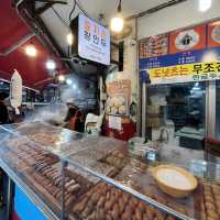 【韓国ソウル・南大門市場】あまーいクァベギを食べ歩き「ヒョジャソンワンマンドゥ」