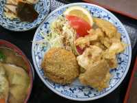 【由布院】地元のお母さんが作る 団子汁&鶏天定食「陽だまり食堂」