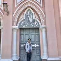 Danang Cathedral โบสถ์สีชมพู 