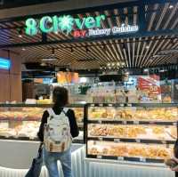 8 Clover Bakery 