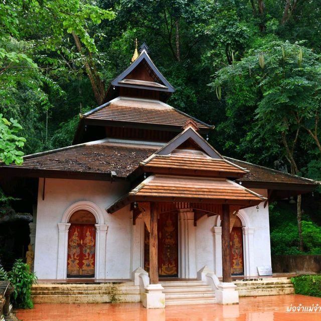 วัดผาลาด วัดสวยกลางป่า จ.เชียงใหม่