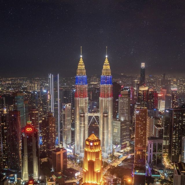 Petronas Twin Towers in Kuala Lumpur ❤️