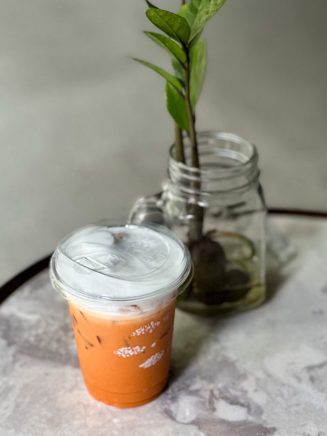 Blue Tang Café and Bar 🥤