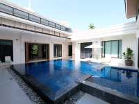 Phukalini luxury pool villa