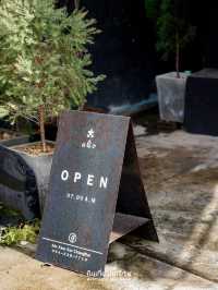 alio slow bar ร้านกาแฟโทนสีดำชิคๆในเชียงราย