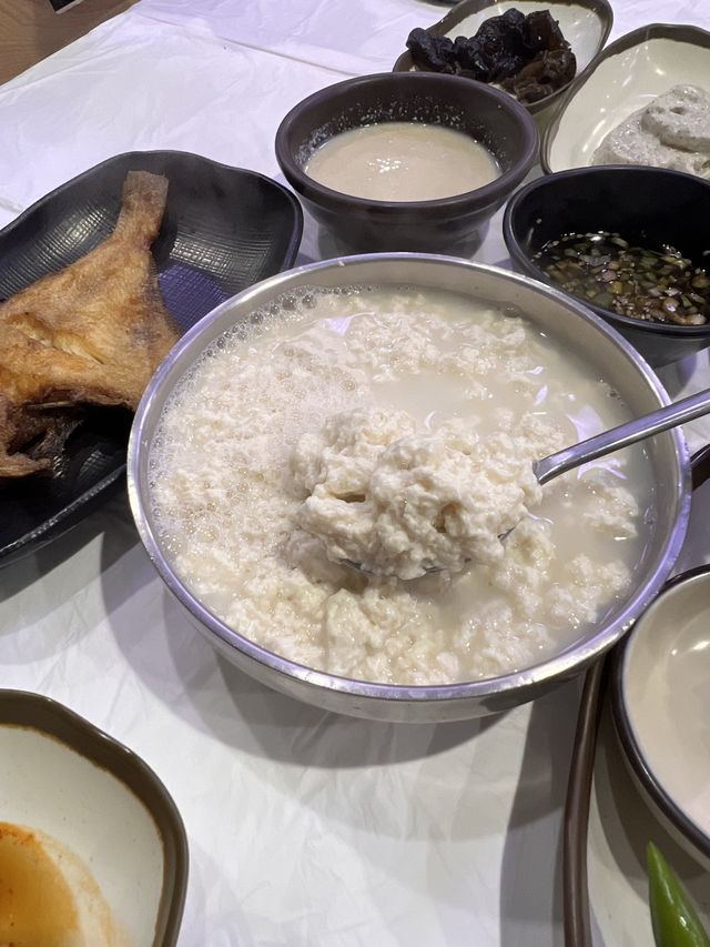 韓国【江陵】有名地の美味しいスンドゥブ屋さん