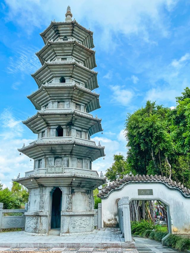 【沖縄】入園料200円!那覇で海外気分を味わえる中国式庭園 【沖縄】入園料200円!那覇で海外気分を味わえる中国式庭園