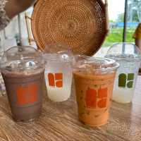 the Arc cafe คาเฟ่สวยสบายตา