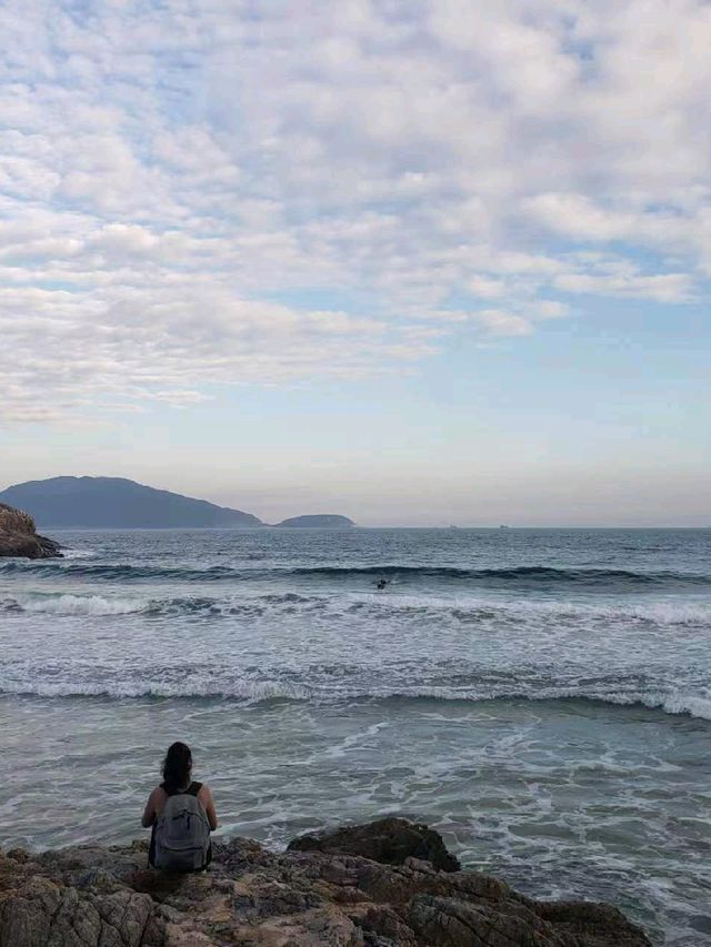 水清沙幼的香港大浪灣