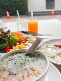 ที่พักติดทะเลชะอำ Talay Hotel & Villa